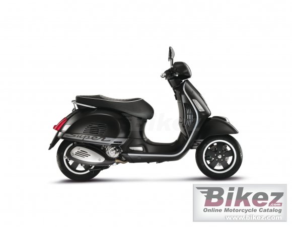 2011 Vespa GTS 300 Super photo